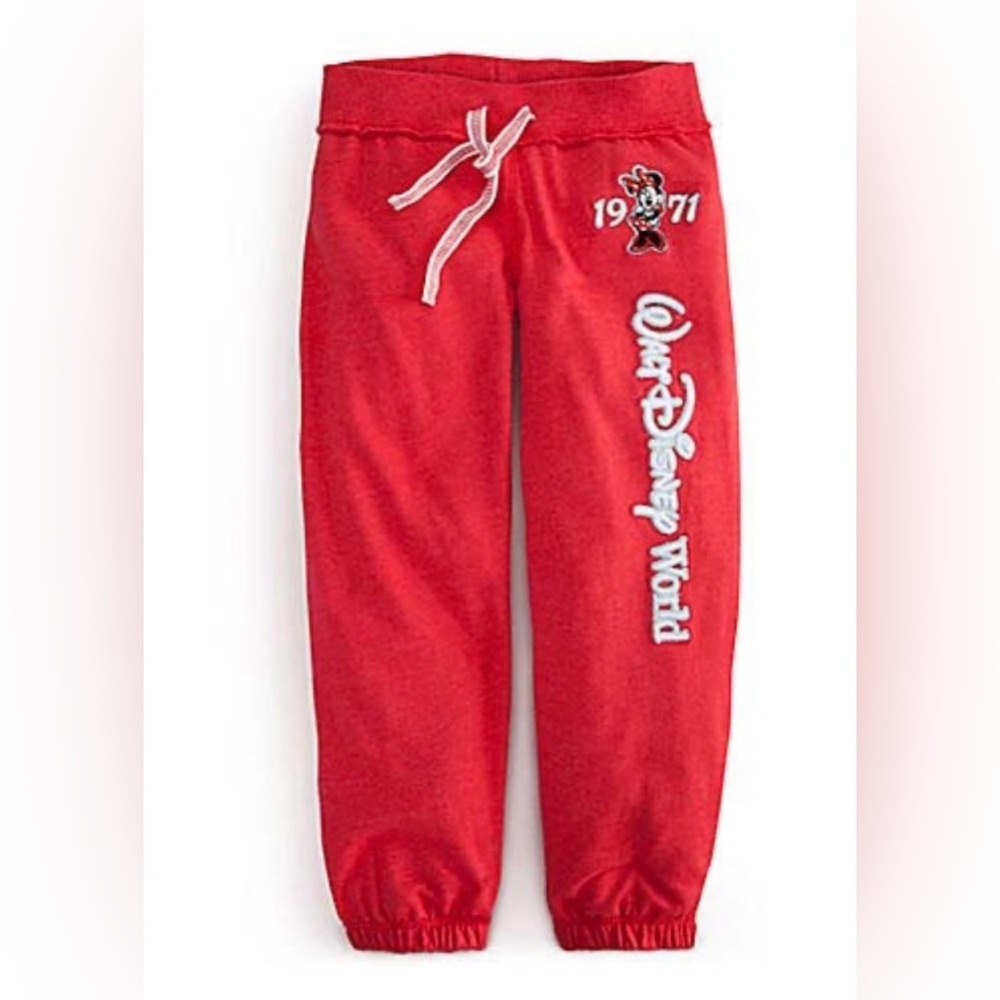DiSNEY PARKE
AUTHENTIC
GRIGINAL